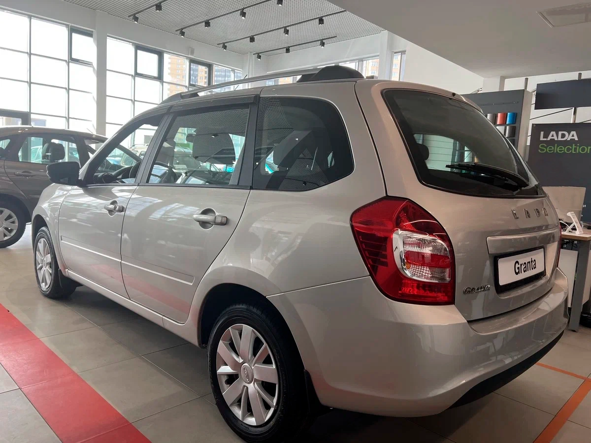 Lada Granta Универсал в Казань - фото №2