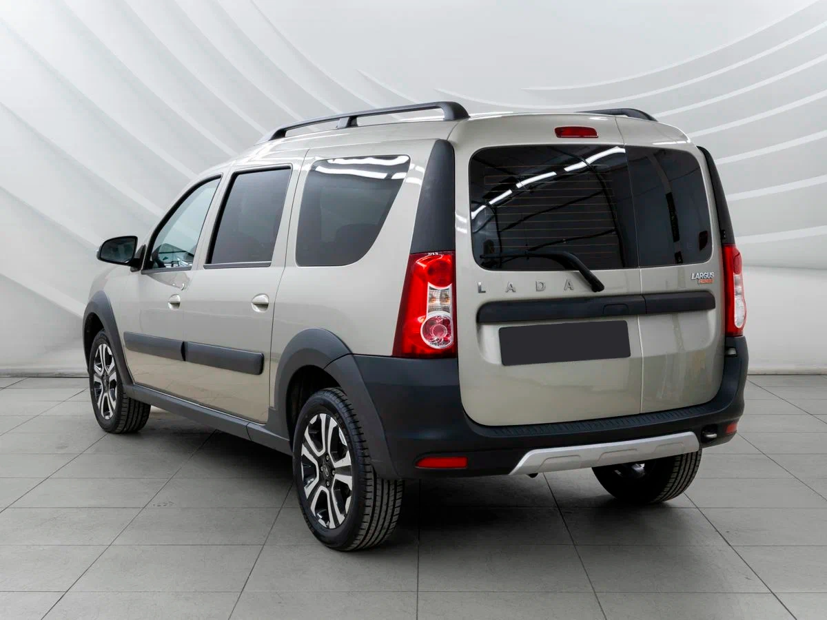 Lada Largus Cross в Казань - еще фото